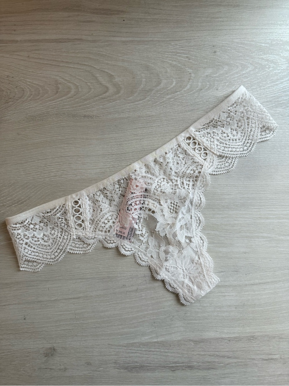 NWT Victoria’s Secret Bridal Ivory Guipure Lace Thong S
